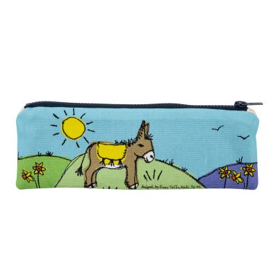 D23039 Poppy Treffry Donkey pencil case sewing project